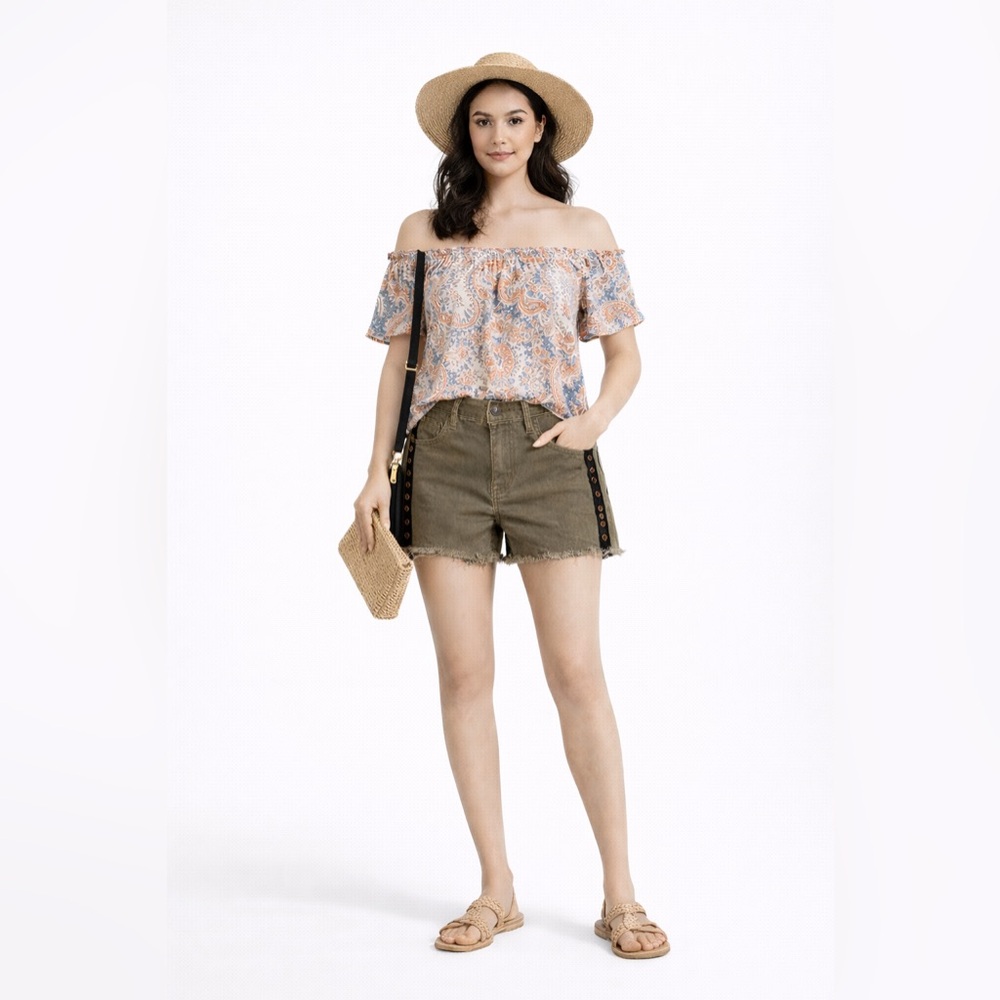 Express Olive Green Studded Shorts Size 2 Mid Rise Frayed Hem